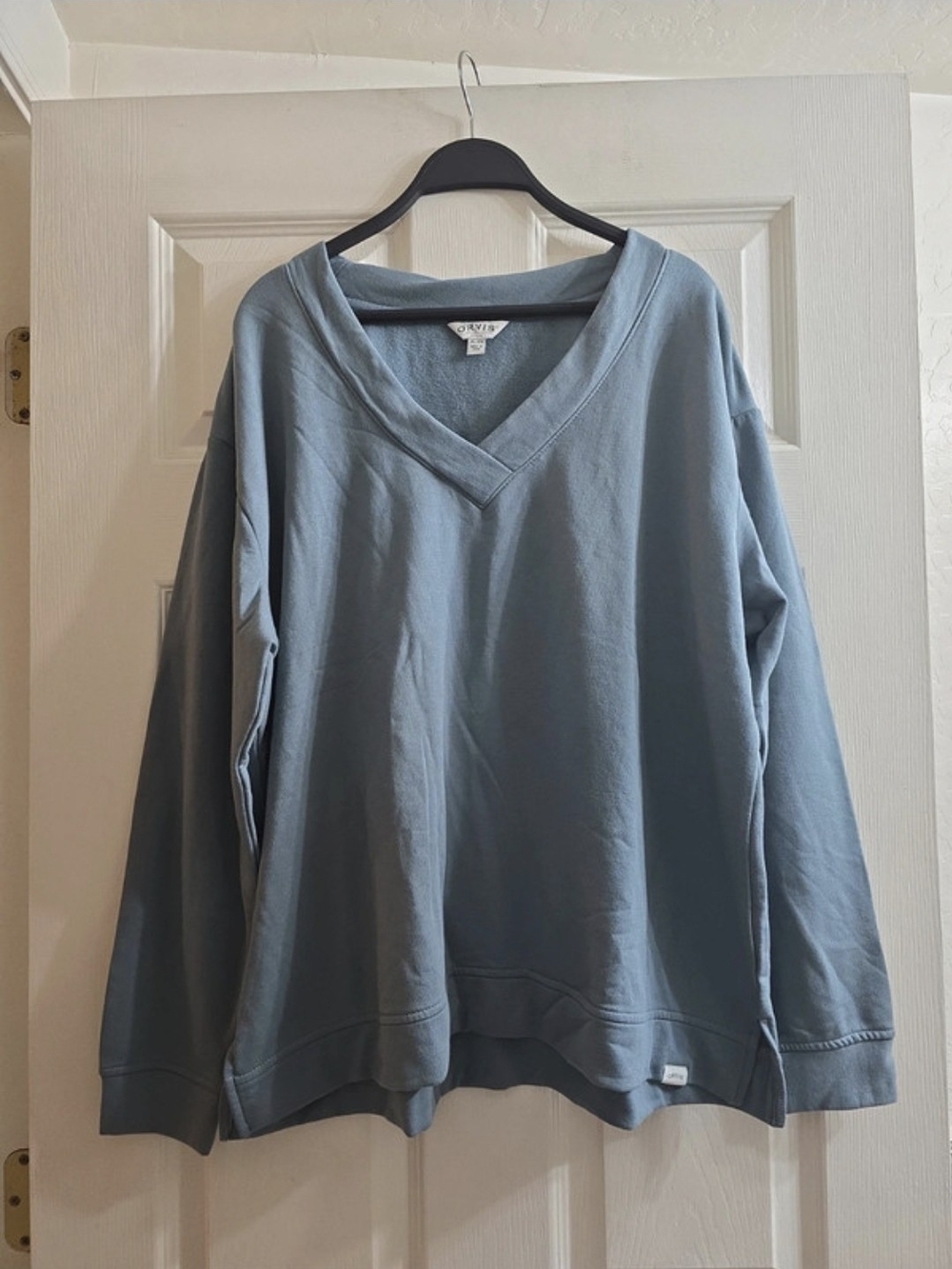 Orvis Dusty Blue V-Neck Pullover Sweater
